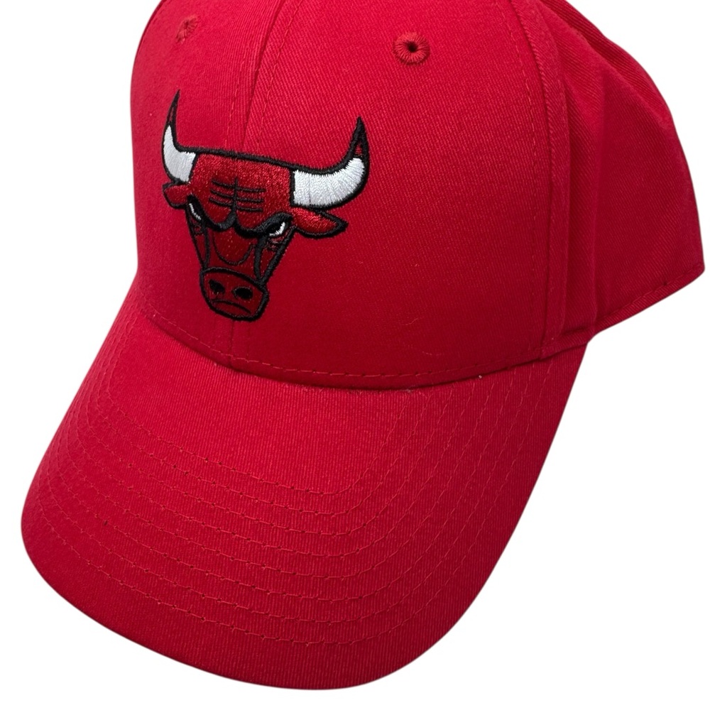 NBA Chicago Bulls Fan Favorite Cap - Picture 8 of 16